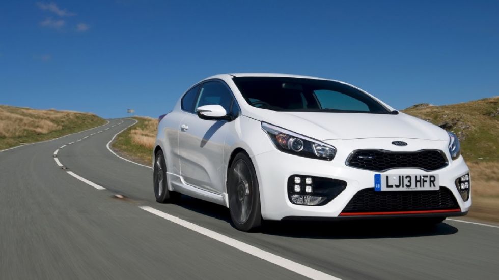 Μετά το Kia ProCeed, «GT» εκδόσεις έρχονται για το μικρό Rio και το οικογενειακό Optima.